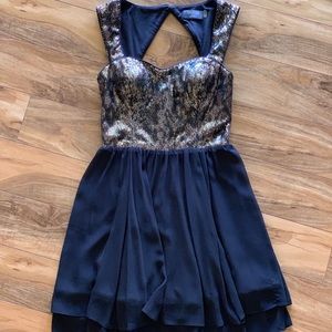 GUESS black and gold short sequin dress